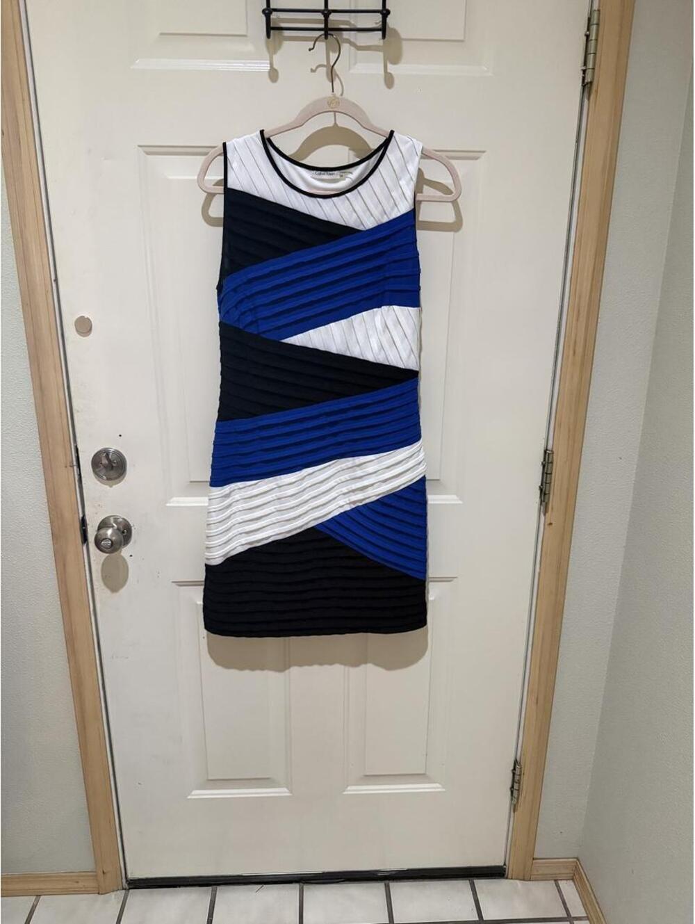 Calvin Klein colorblock sheath dress